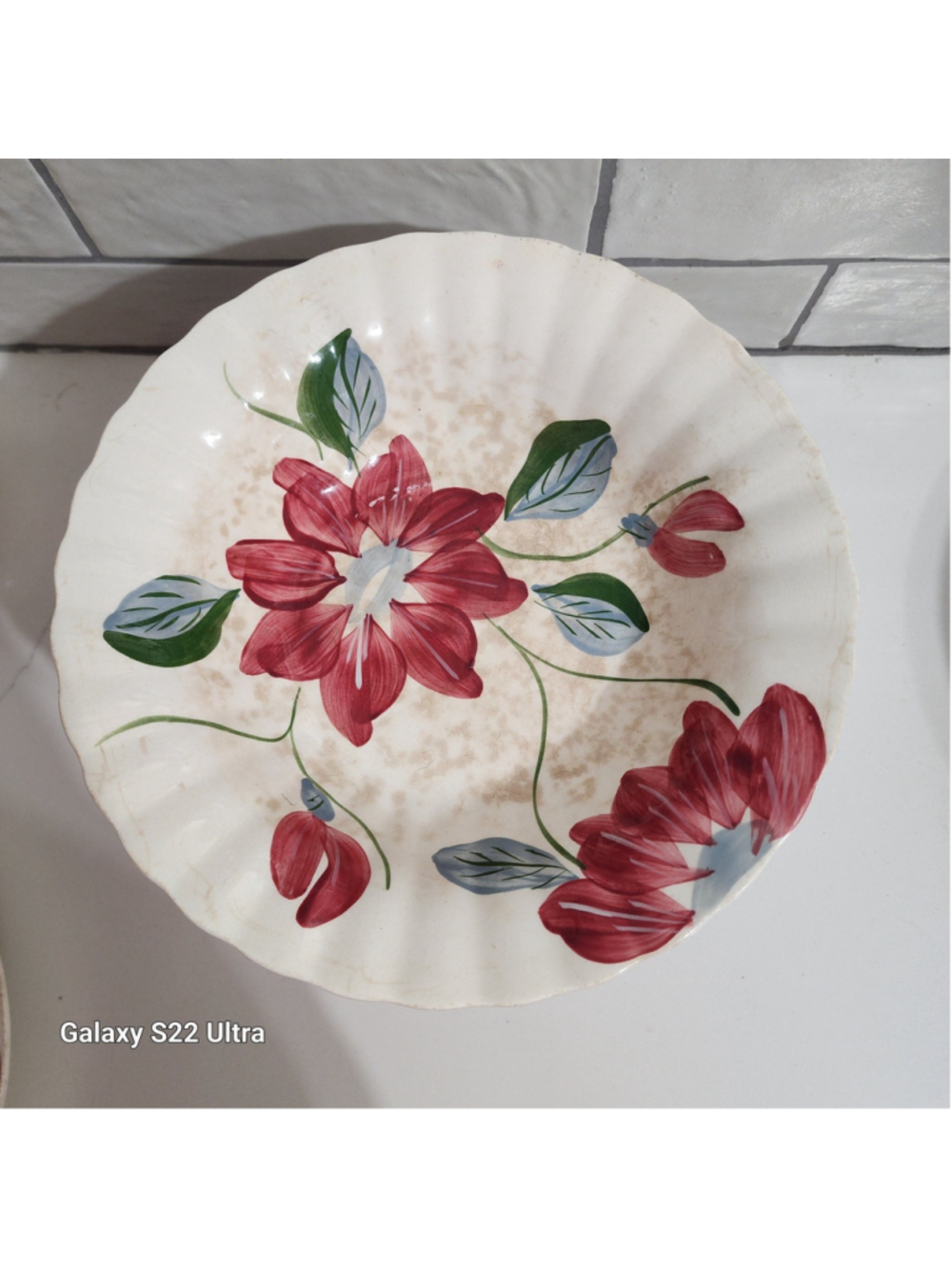 Blue Ridge Southern Potteries Inc., Poinsettia Serving Bowl. 9.25" Very Old